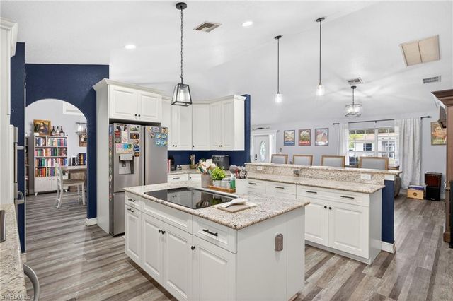 2807 52nd ST SW, Lehigh Acres, FL 33976