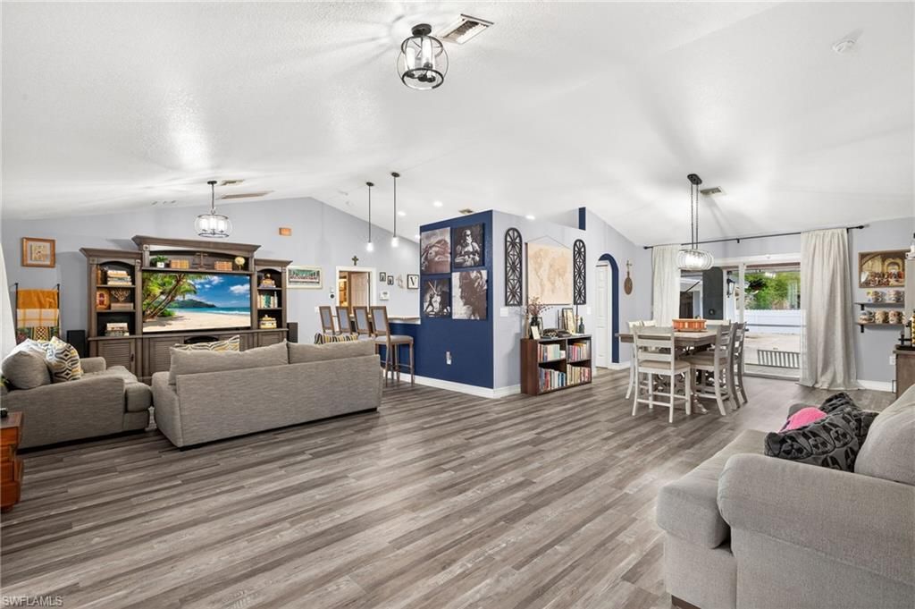 2807 52nd ST SW, LEHIGH ACRES, FL 33976 — photo 3