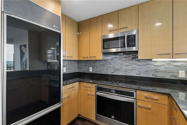 700 Park Regency Place NE 2002, Atlanta, GA 30326