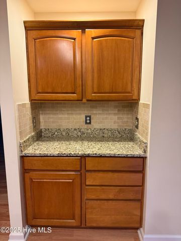 102 Chestnut Court, Pine Knoll Shores, NC 28512