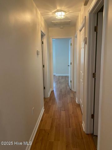 102 Chestnut Court, Pine Knoll Shores, NC 28512