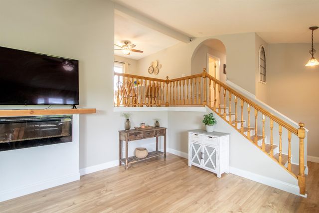287 Lakeview Drive, Derby, VT 05829