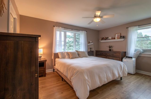 287 Lakeview Drive, Derby, VT 05829