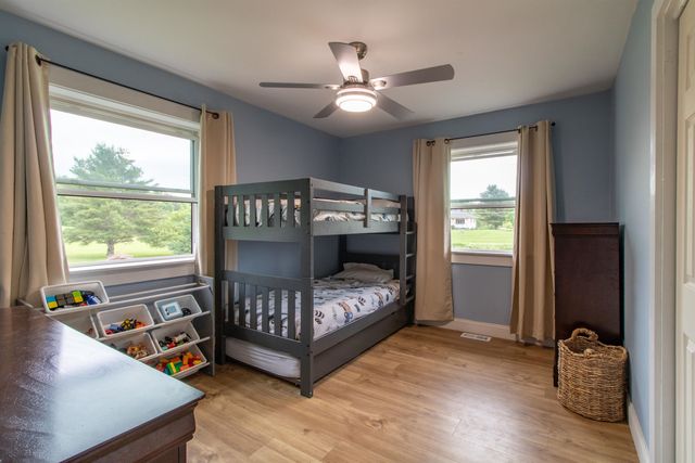 287 Lakeview Drive, Derby, VT 05829