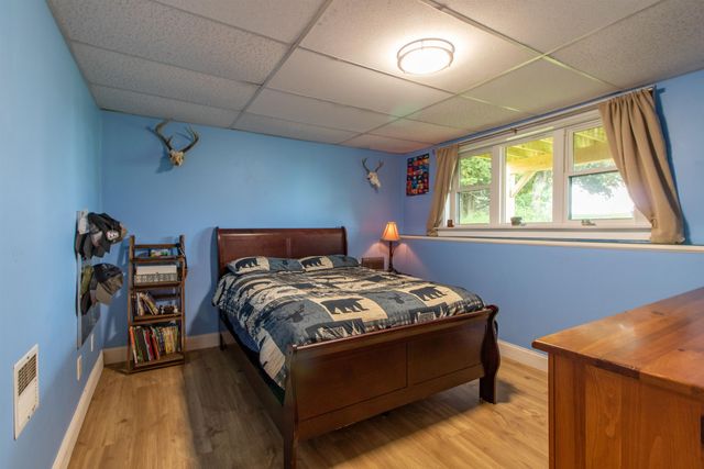 287 Lakeview Drive, Derby, VT 05829