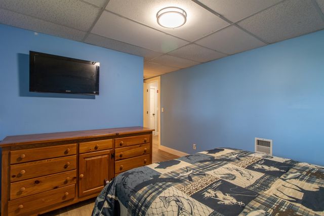 287 Lakeview Drive, Derby, VT 05829