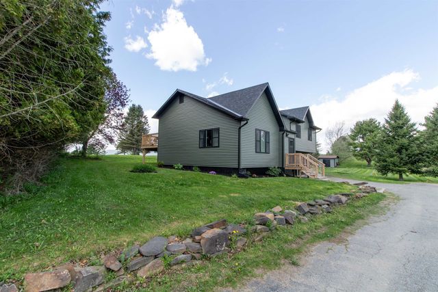 287 Lakeview Drive, Derby, VT 05829