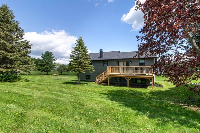 287 Lakeview Drive, Derby, VT 05829