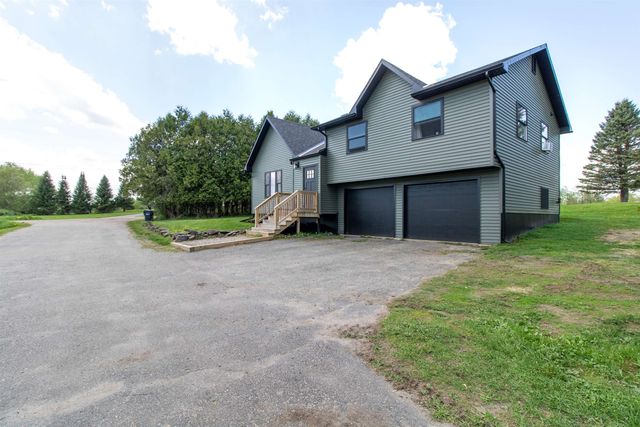 287 Lakeview Drive, Derby, VT 05829