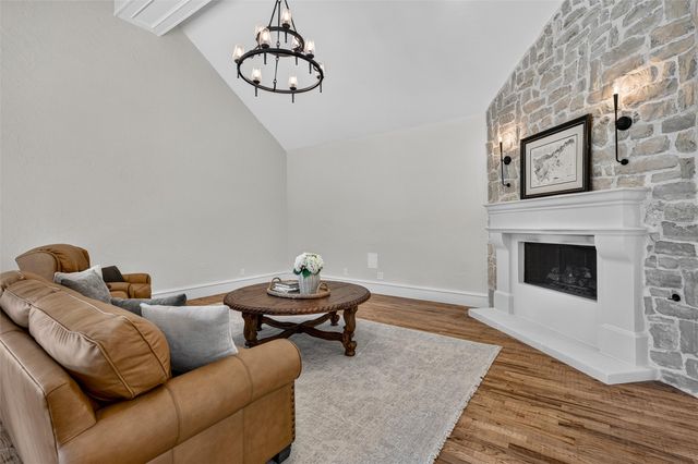 2113 Kings Pass, Heath, TX 75032