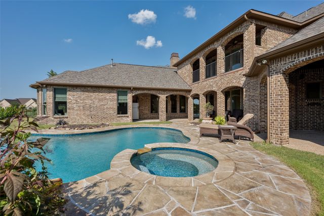 2113 Kings Pass, Heath, TX 75032