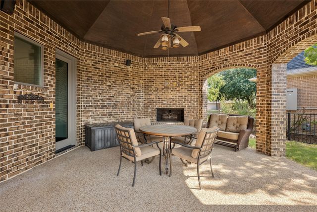 2113 Kings Pass, Heath, TX 75032