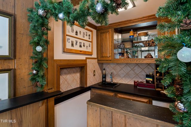 5 Llewellyn Wood, Johnson City, TN 37601