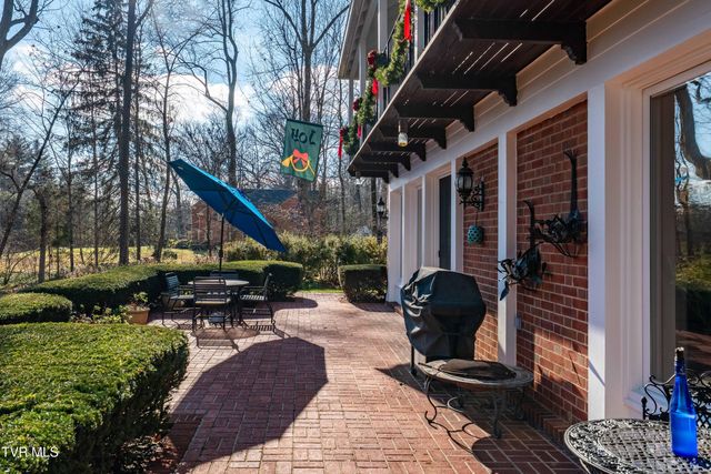 5 Llewellyn Wood, Johnson City, TN 37601