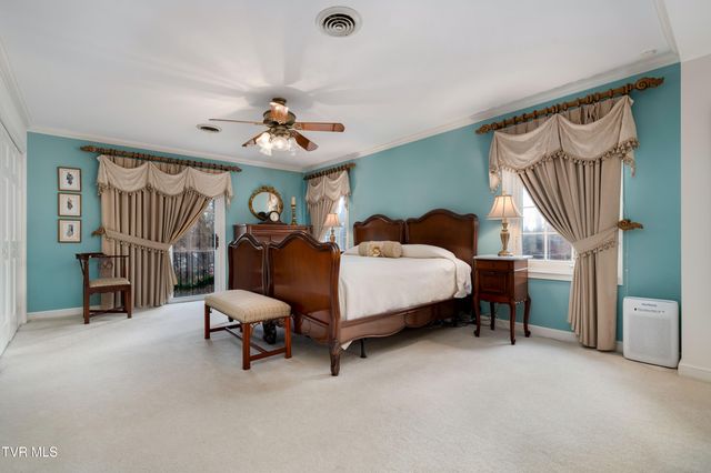 5 Llewellyn Wood, Johnson City, TN 37601