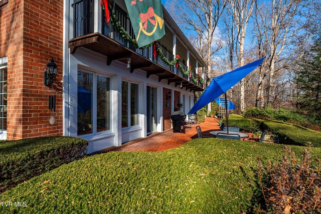 5 Llewellyn Wood, Johnson City, TN 37601