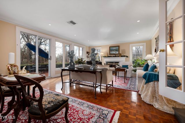 5 Llewellyn Wood, Johnson City, TN 37601