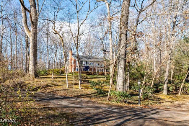 5 Llewellyn Wood, Johnson City, TN 37601