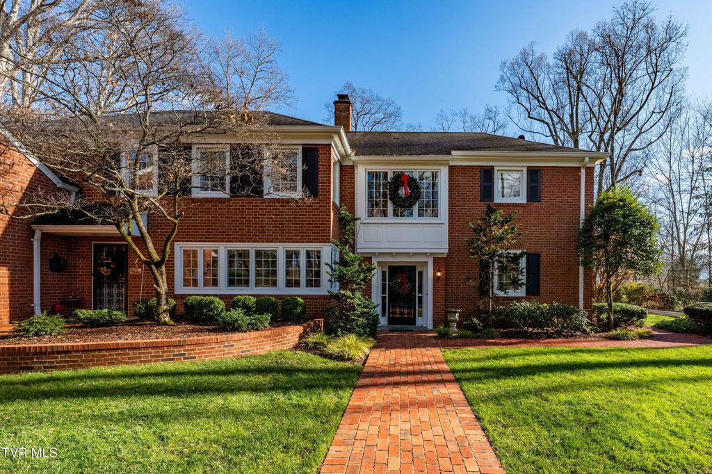 5 Llewellyn Wood, Johnson City, TN 37601