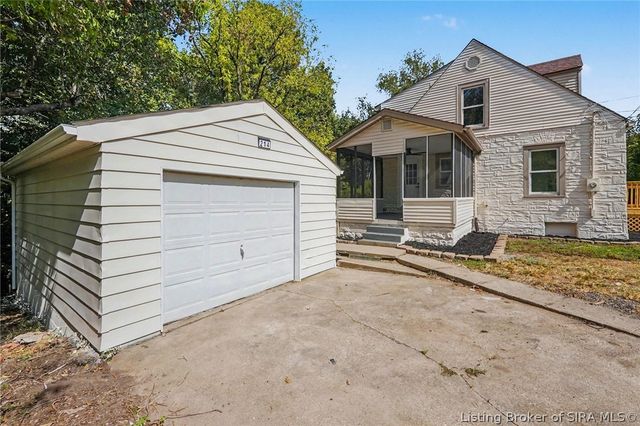 214 N Oak Street, Clarksville, IN 47129