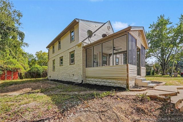 214 N Oak Street, Clarksville, IN 47129