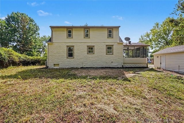 214 N Oak Street, Clarksville, IN 47129