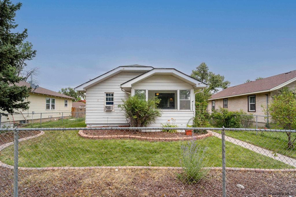 2903 SNYDER AVE, Cheyenne, WY 82001
