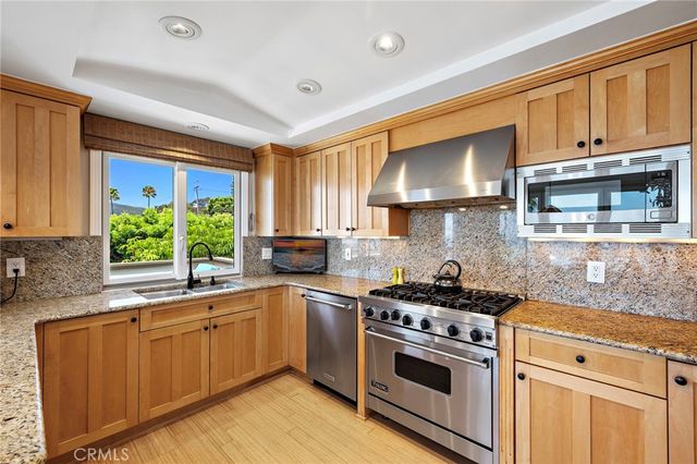 31953 10th Avenue, Laguna Beach, CA 92651