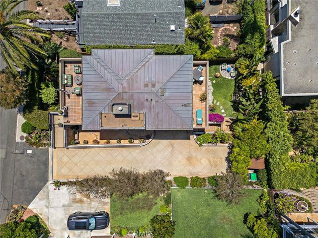 31953 10th Avenue, Laguna Beach, CA 92651