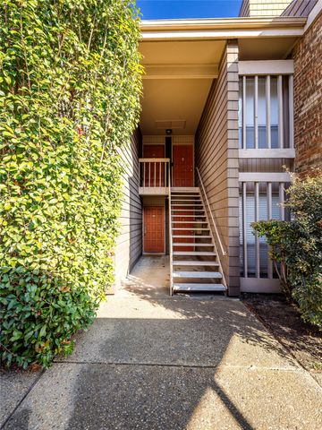 5132 Amesbury Drive 105, Dallas, TX 75206