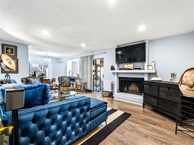 5132 Amesbury Drive 105, Dallas, TX 75206