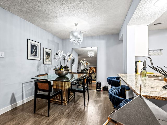 5132 Amesbury Drive 105, Dallas, TX 75206