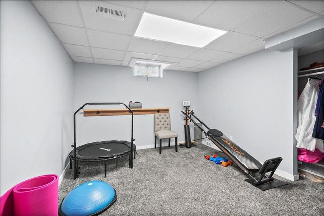 352 Tremont Lane, Valparaiso, IN 46385