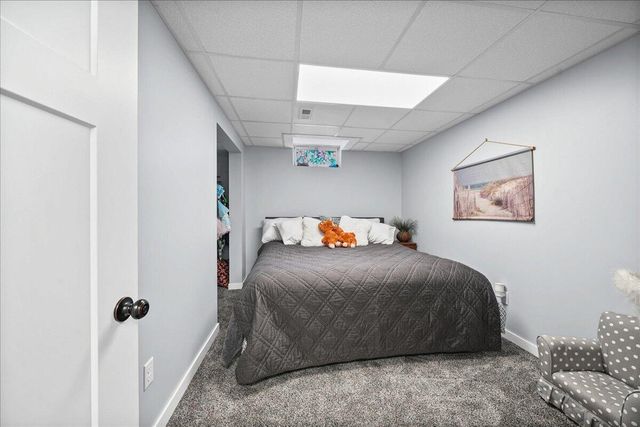 352 Tremont Lane, Valparaiso, IN 46385
