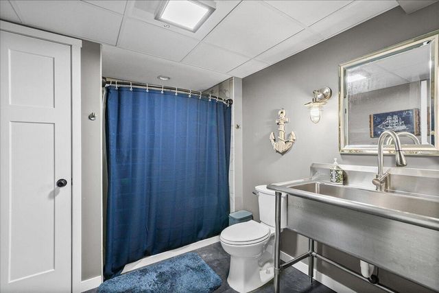 352 Tremont Lane, Valparaiso, IN 46385