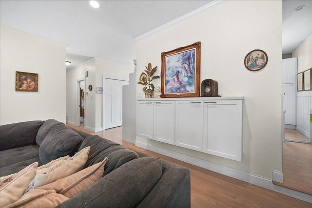 352 Tremont Lane, Valparaiso, IN 46385