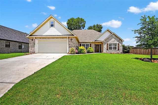 38 Lone Oak Boulevard, Pottsboro, TX 75076