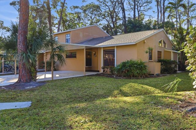 4819 VILLAGE GARDENS DRIVE 110, Sarasota, FL 34234