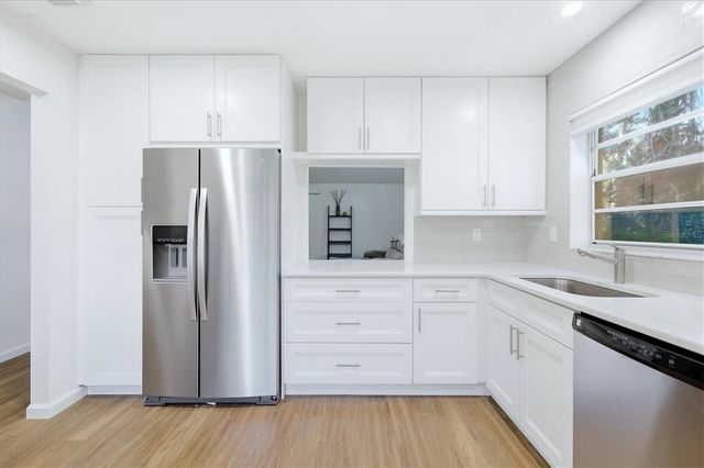 4819 VILLAGE GARDENS DRIVE 110, Sarasota, FL 34234