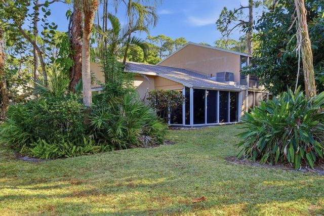 4819 VILLAGE GARDENS DRIVE 110, Sarasota, FL 34234