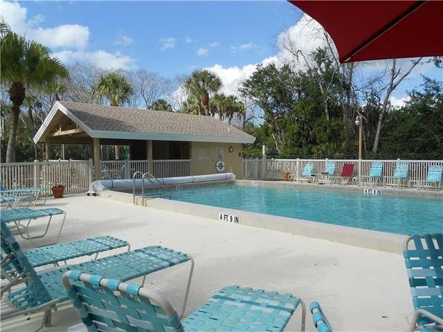 4819 VILLAGE GARDENS DRIVE 110, Sarasota, FL 34234