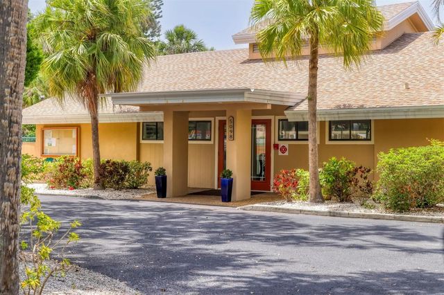 4819 VILLAGE GARDENS DRIVE 110, Sarasota, FL 34234