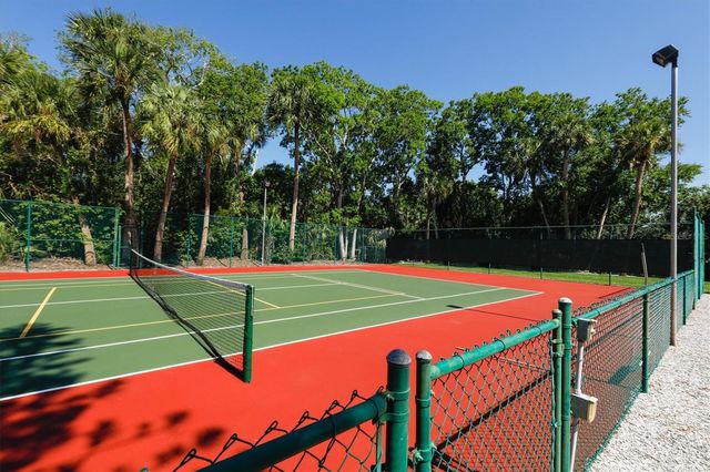 4819 VILLAGE GARDENS DRIVE 110, Sarasota, FL 34234