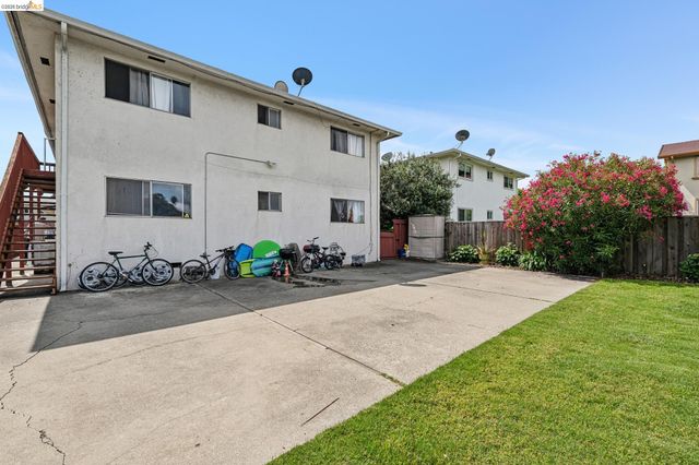 1475 166th Ave., Ashland, CA 94578