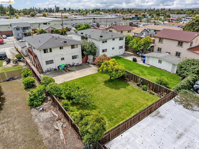 1475 166th Ave., Ashland, CA 94578