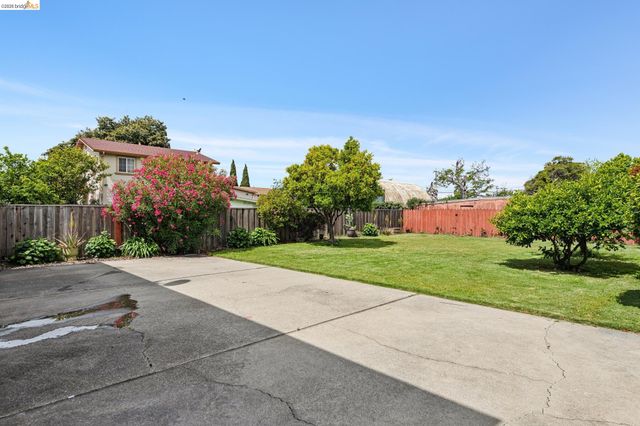 1475 166th Ave., Ashland, CA 94578