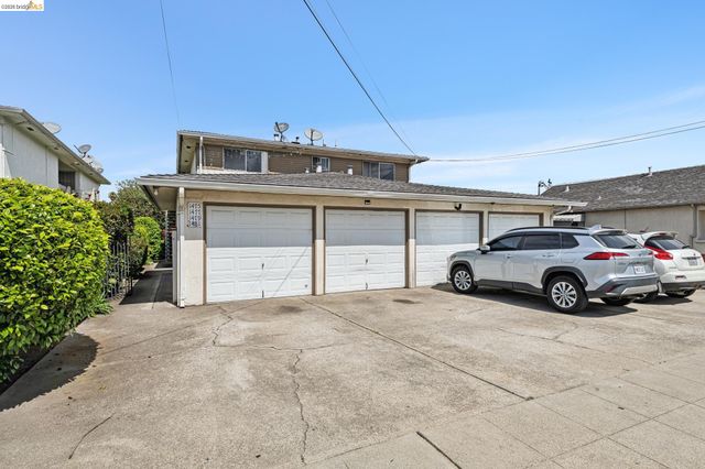 1475 166th Ave., Ashland, CA 94578