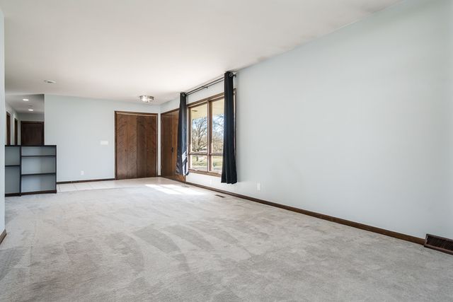 2745 WINDAMERE Way, Rockford, IL 61109