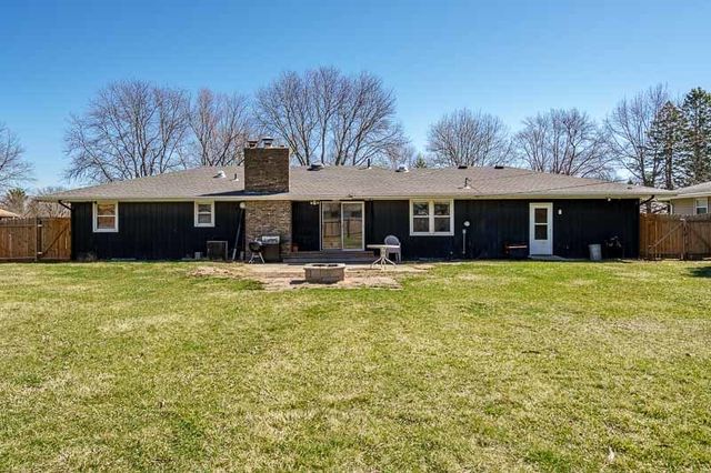 2745 WINDAMERE Way, Rockford, IL 61109