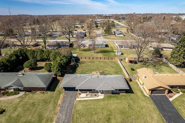 2745 WINDAMERE Way, Rockford, IL 61109